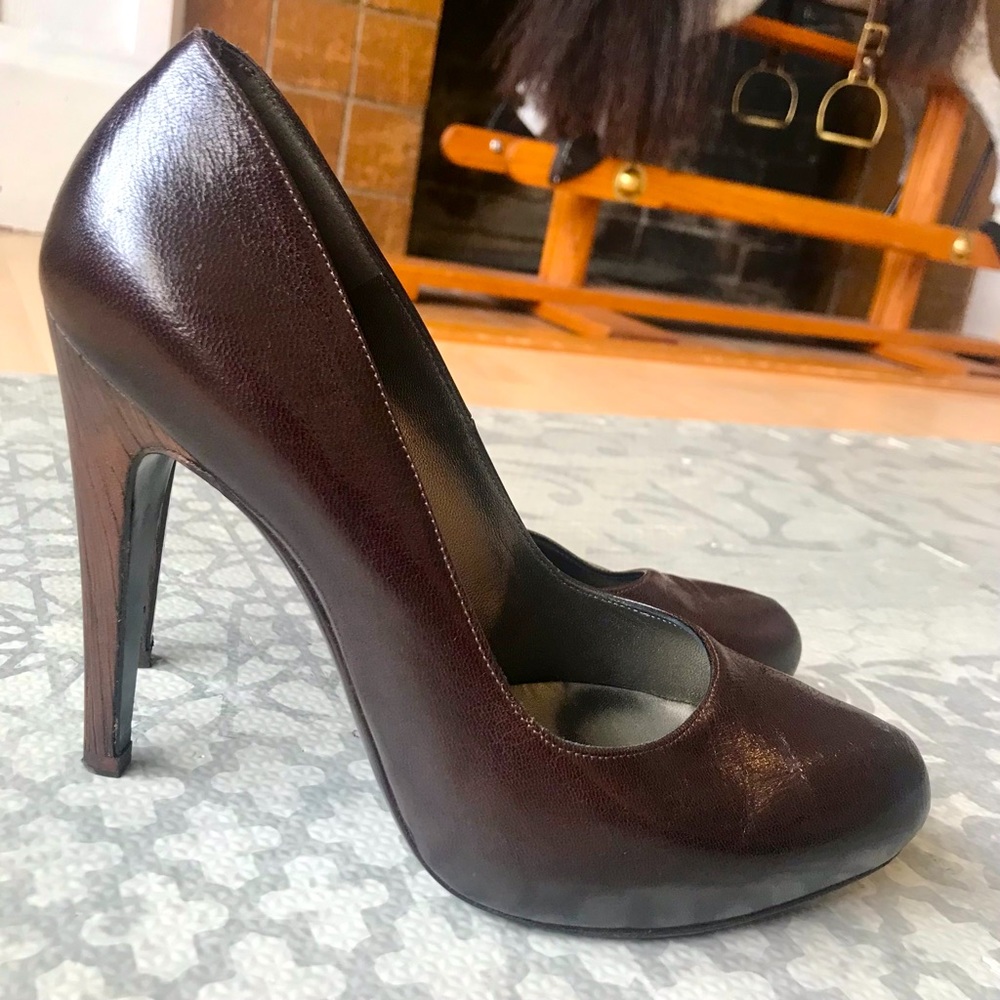 Salvatore Ferragamo brown leather shoes, wooden high heel, size 7.5